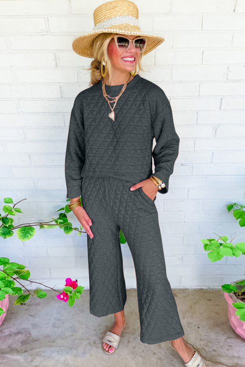Solid Quilted Pullover and Pants Outfit